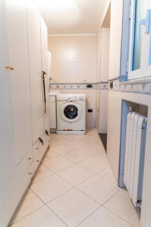 Deluxe Apartment With Garden In Vomero Naples Luaran gambar